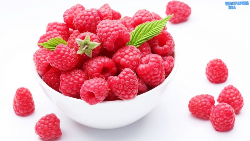 Yummy raspberries wallpaper 1600x900